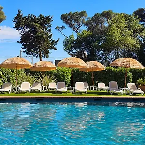 avangani-resort.fr-provencehotel.com/